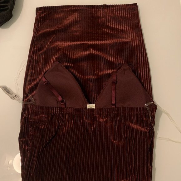 Ribbed Velvet Dress - Picture 3 of 5